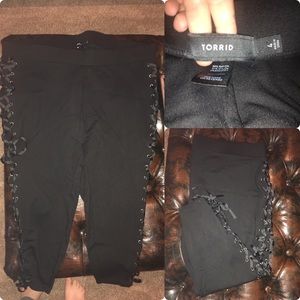 Black side lace up leggings size 4